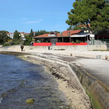 With Parking Space - Diklo, - 16522 Apartment Zadar